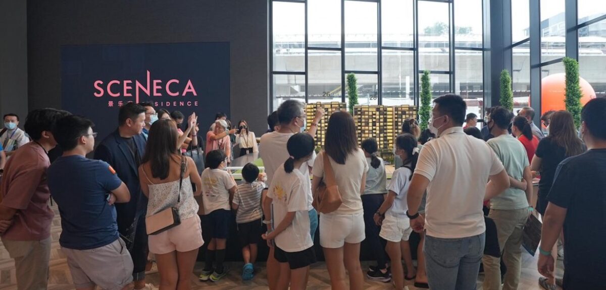First day of the Sceneca Residence preview, around 3,000 people in attendance